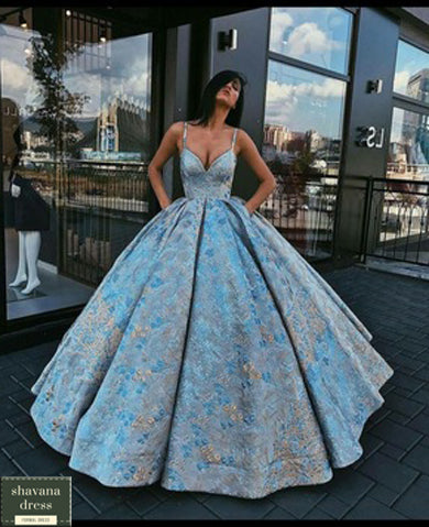 Appliques dress